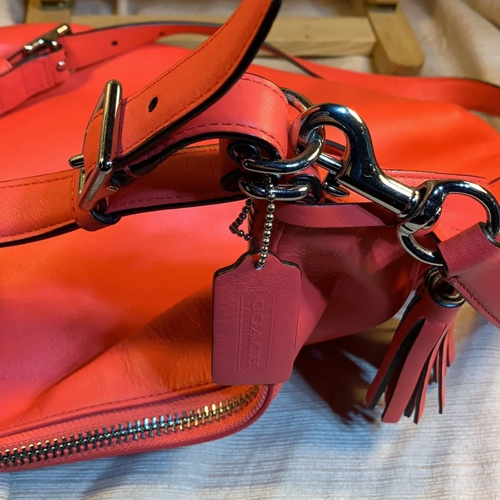 Coach leather satchel w/removable shoulder strap